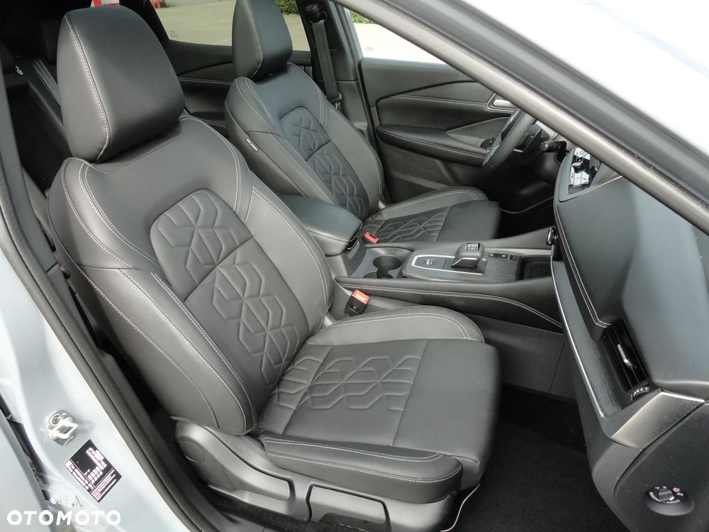 Nissan Qashqai 1.3 DIG-T MHEV Xtronic Tekna - 11