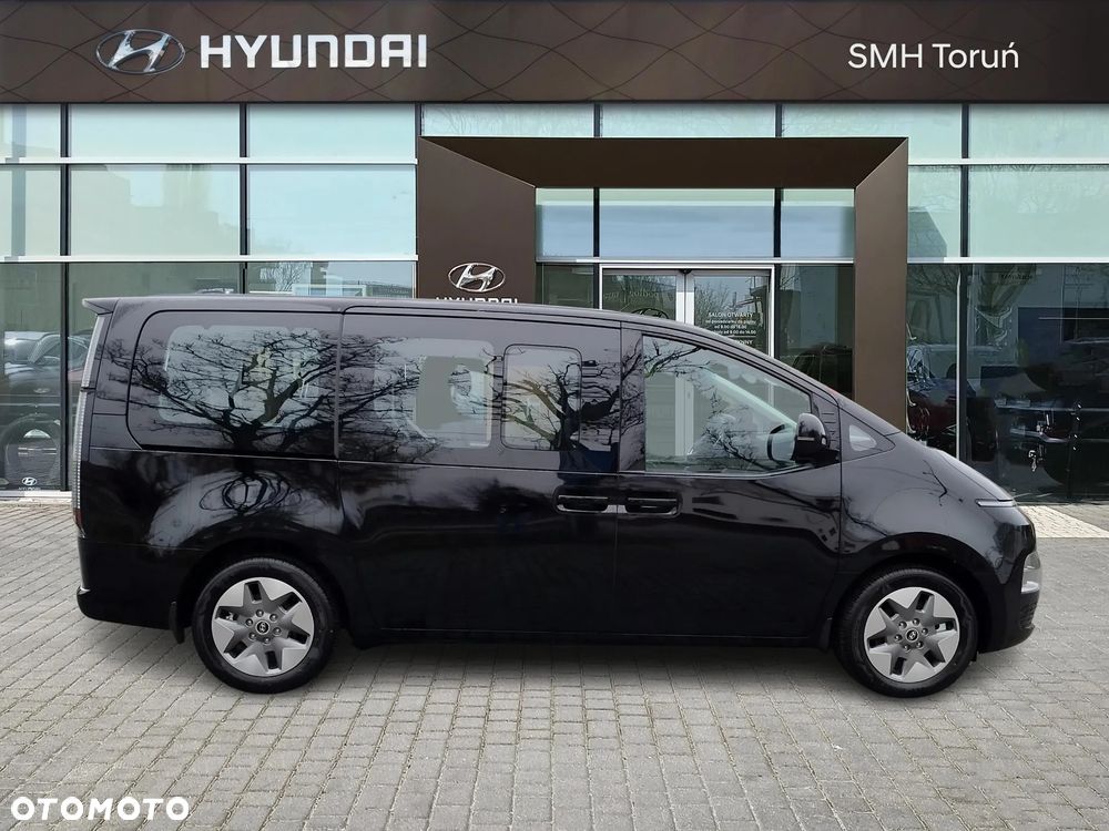 Hyundai Staria 1.6 T-GDI HEV Smart VIP - 7