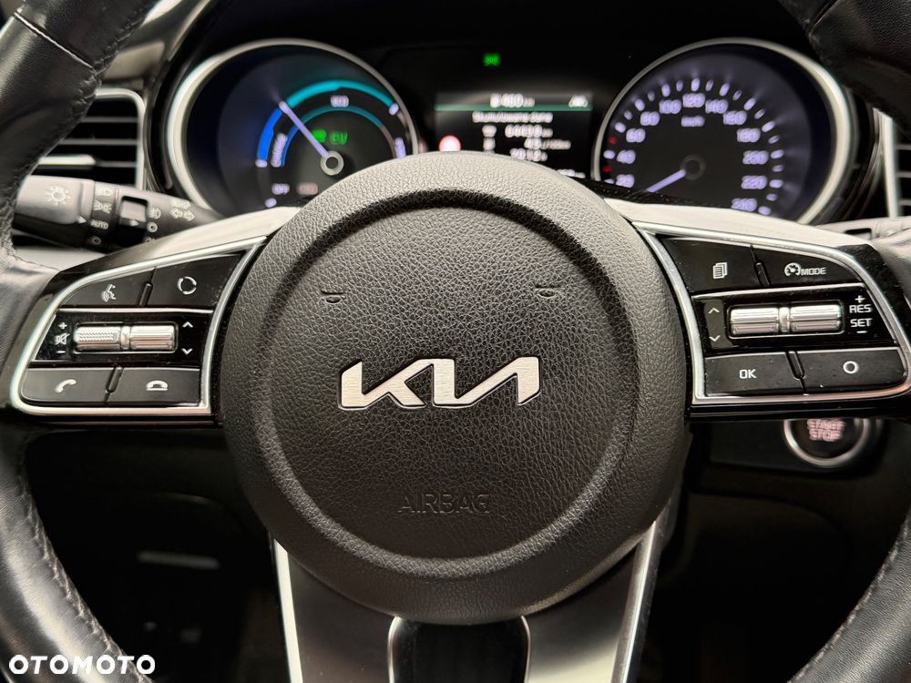 Kia XCeed - 39