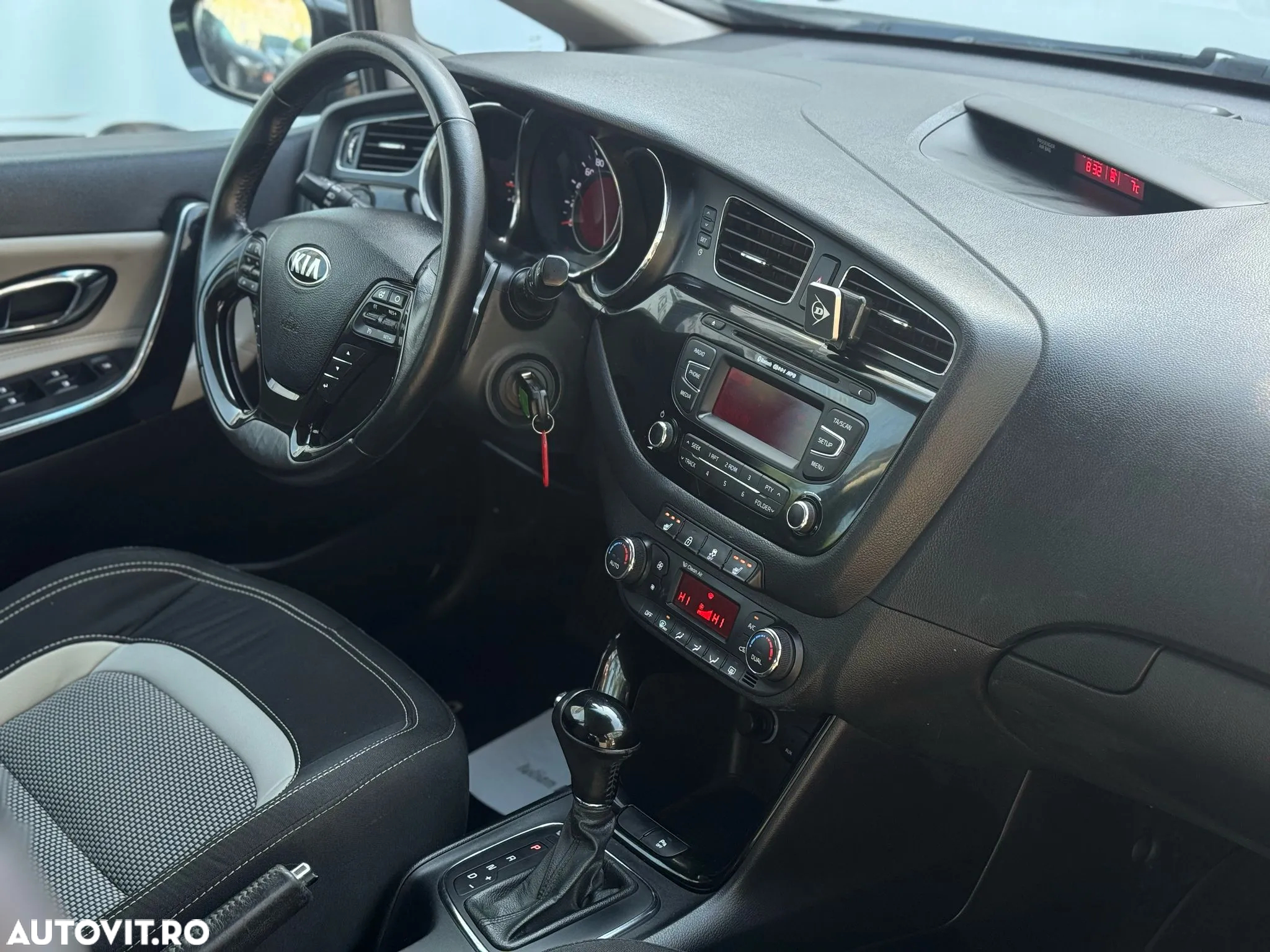 Kia Ceed - 35