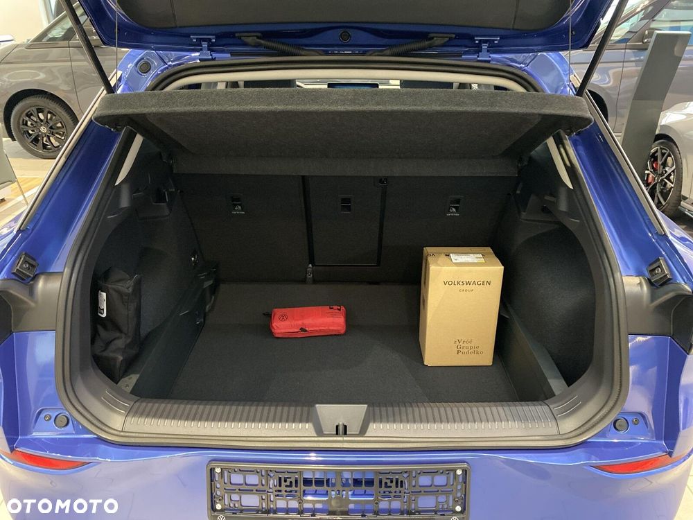 Volkswagen T-Roc - 17