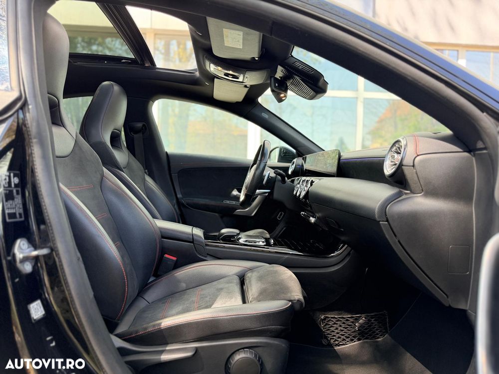 Mercedes-Benz CLA 200 7G-DCT AMG Line - 12