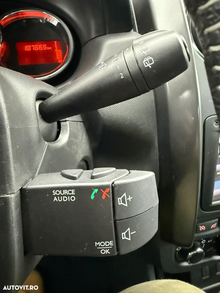 Dacia Duster dCi 110 FAP 4x2 Prestige - 36