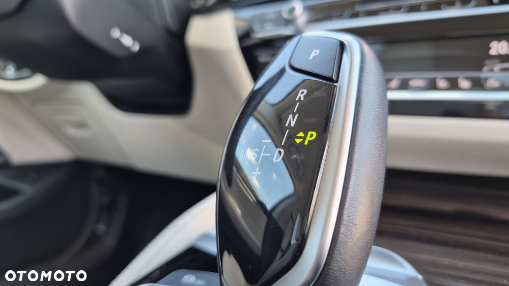 BMW Seria 5 530i xDrive Luxury Line - 27