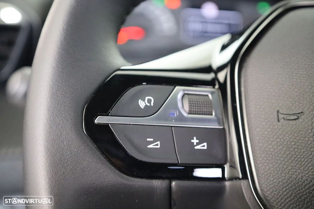 Peugeot 2008 PureTech 100 Style - 38