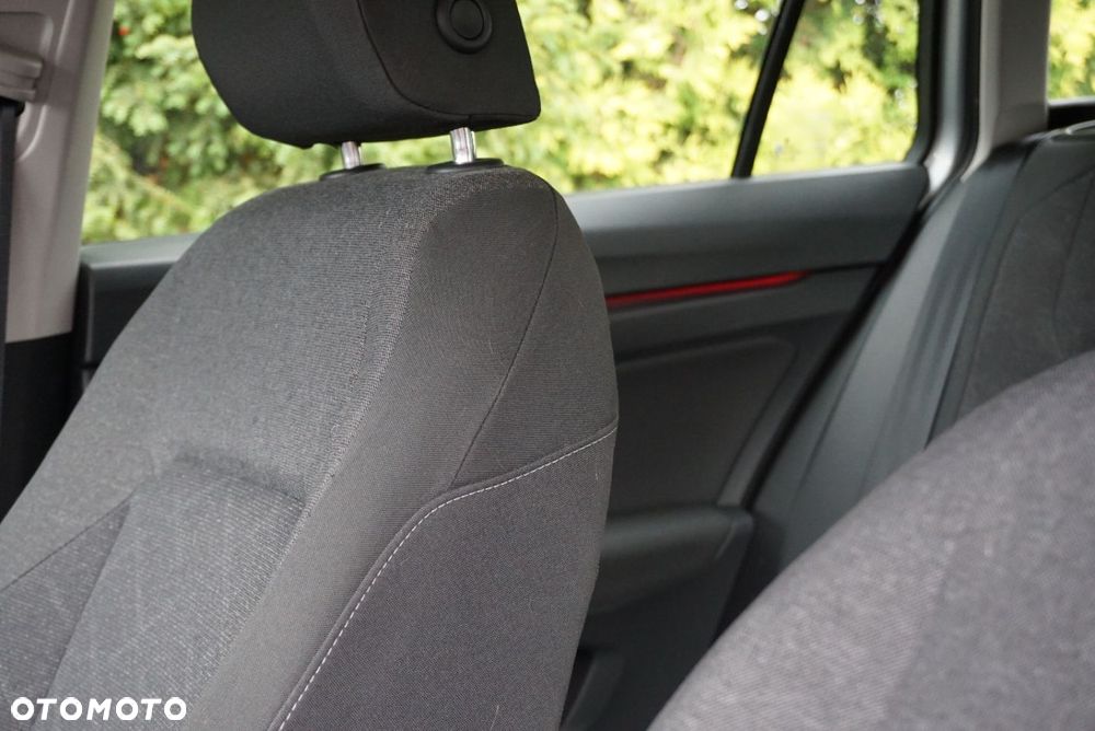 Volkswagen Golf - 17