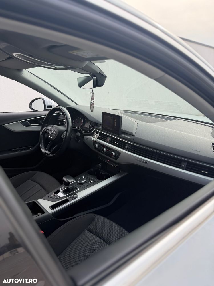 Audi A4 2.0 TDI S tronic quattro - 9