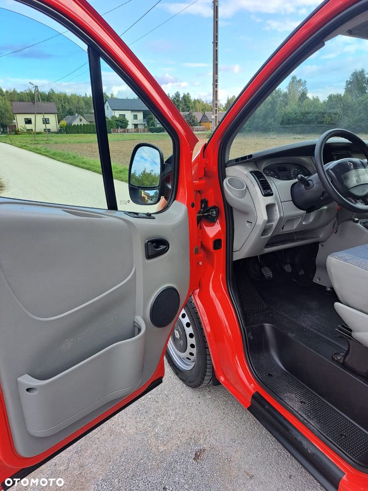 Renault Trafic - 17