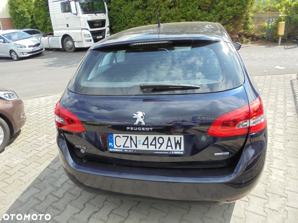 Peugeot 308 SW BlueHDi 150 Automatik Stop & Start Allure - 31