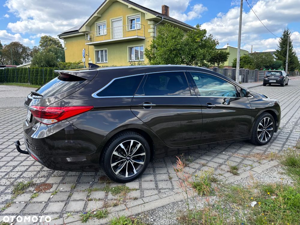 Hyundai i40 Kombi 1.7 CRDi Premium - 19