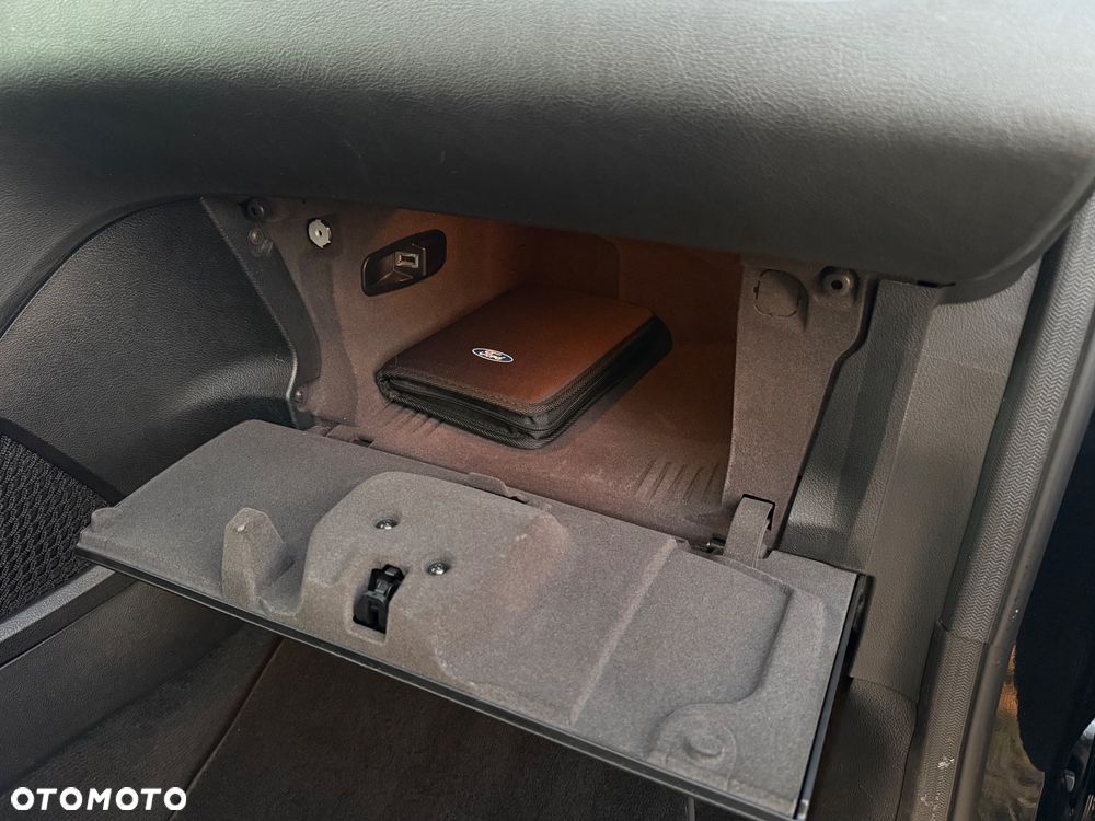 Ford S-Max 2.0 TDCi DPF Titanium - 30