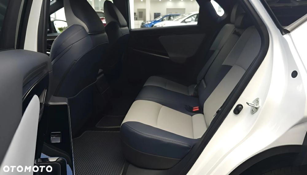 Subaru Solterra 71.4kWh Platinum Plus - 8