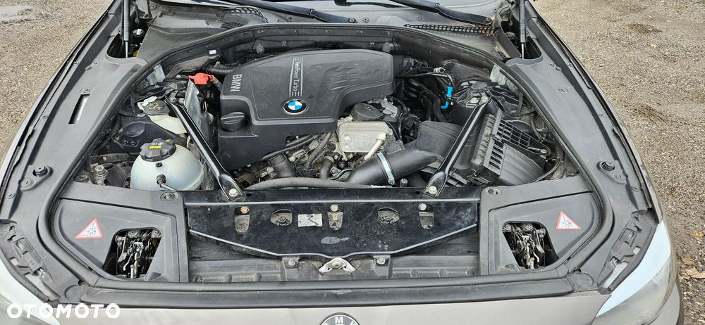 BMW Seria 5 - 16
