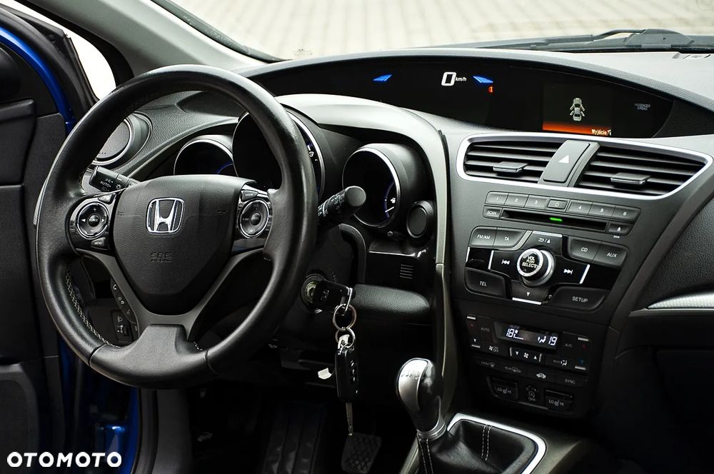 Honda Civic 1.8 i-VTEC Lifestyle - 24