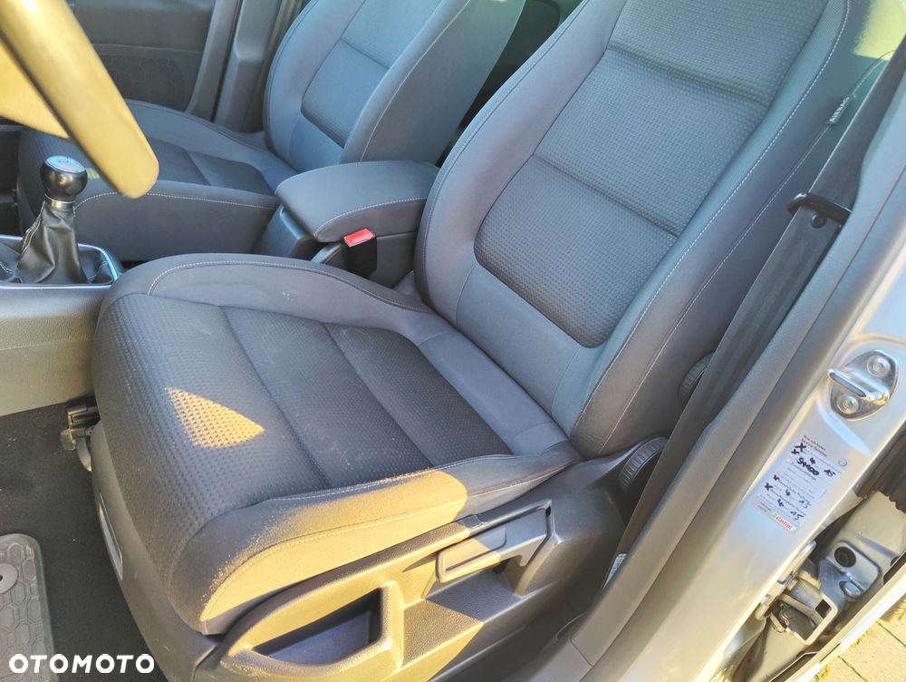 Volkswagen Golf Plus 1.6 TDI DPF Team - 27