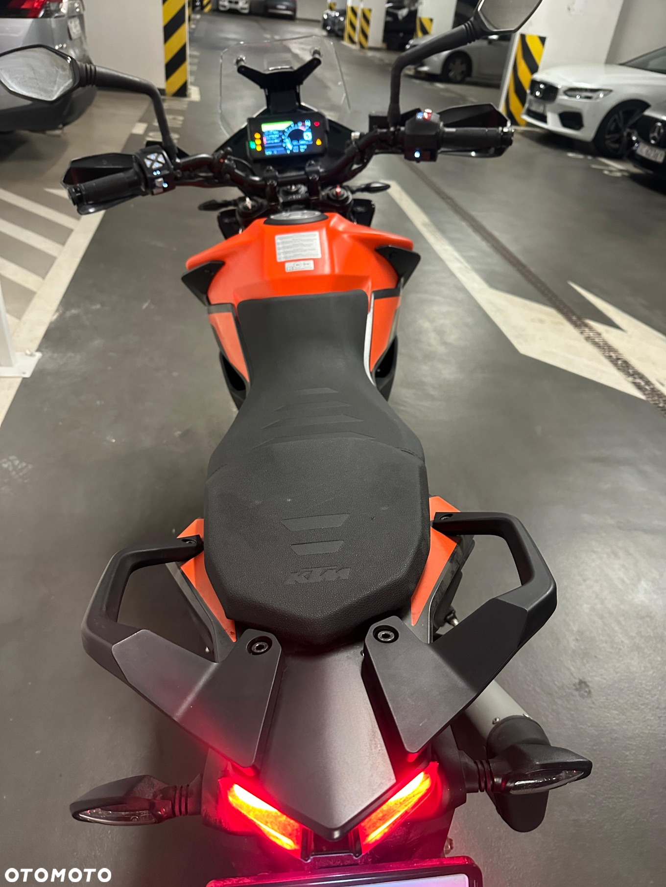 KTM Adventure - 13