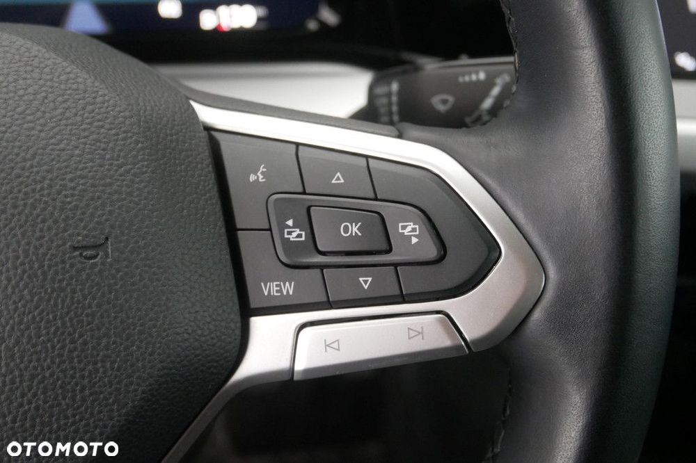 Volkswagen Golf - 20