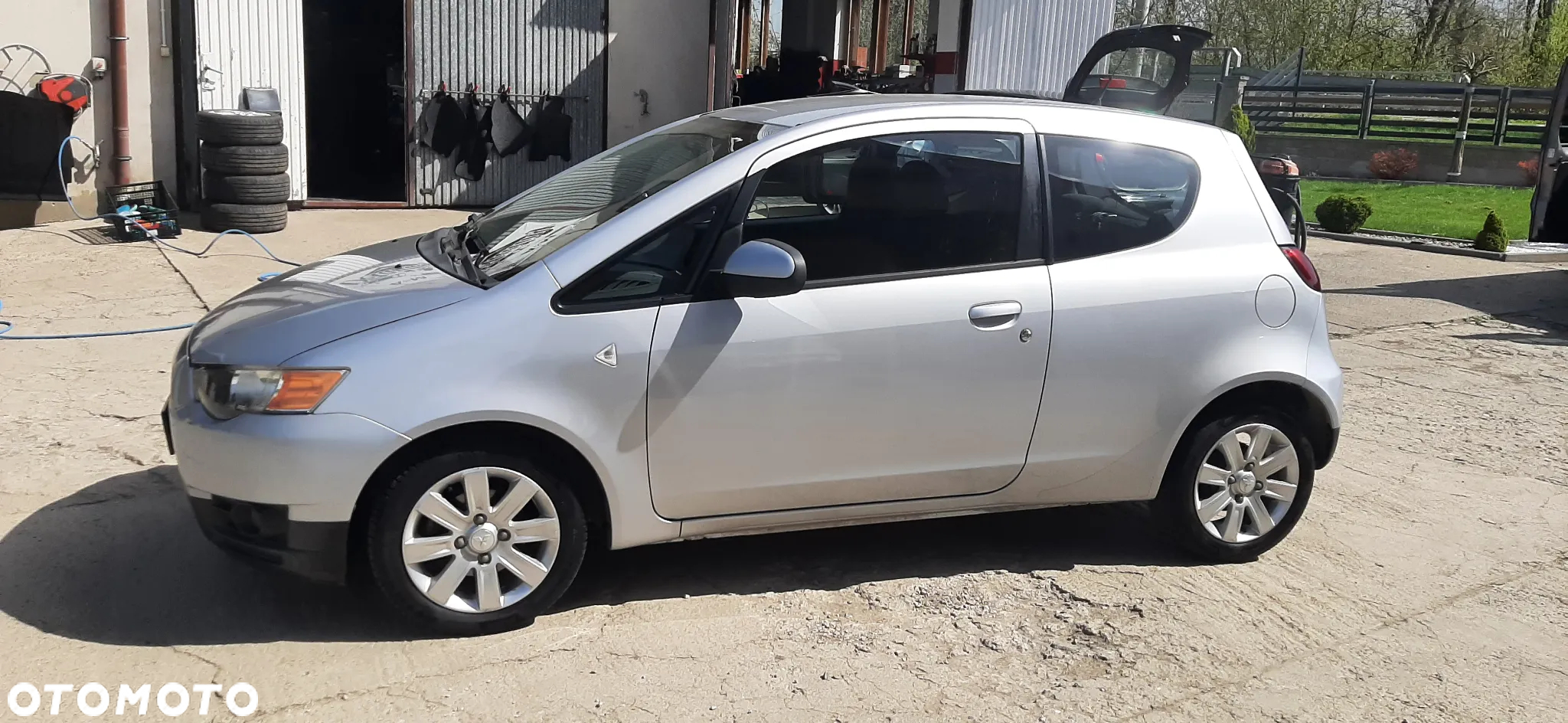 Mitsubishi Colt - 13