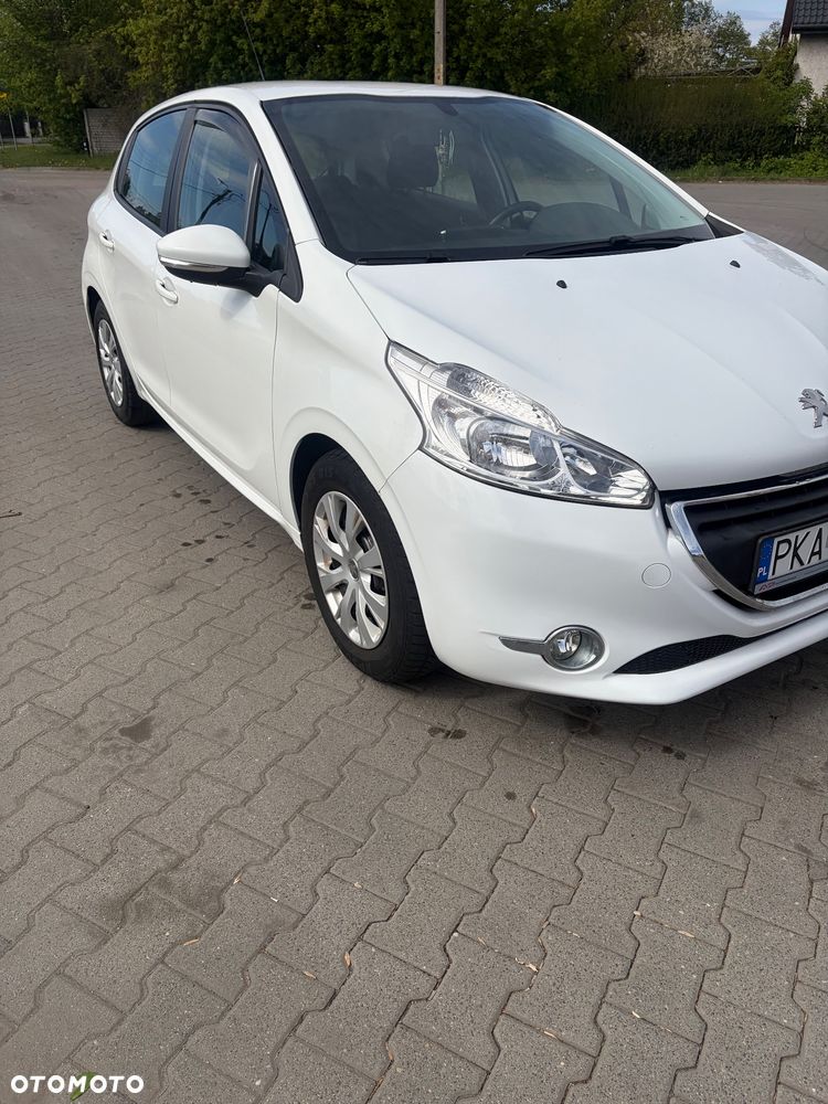 Peugeot 208 - 2