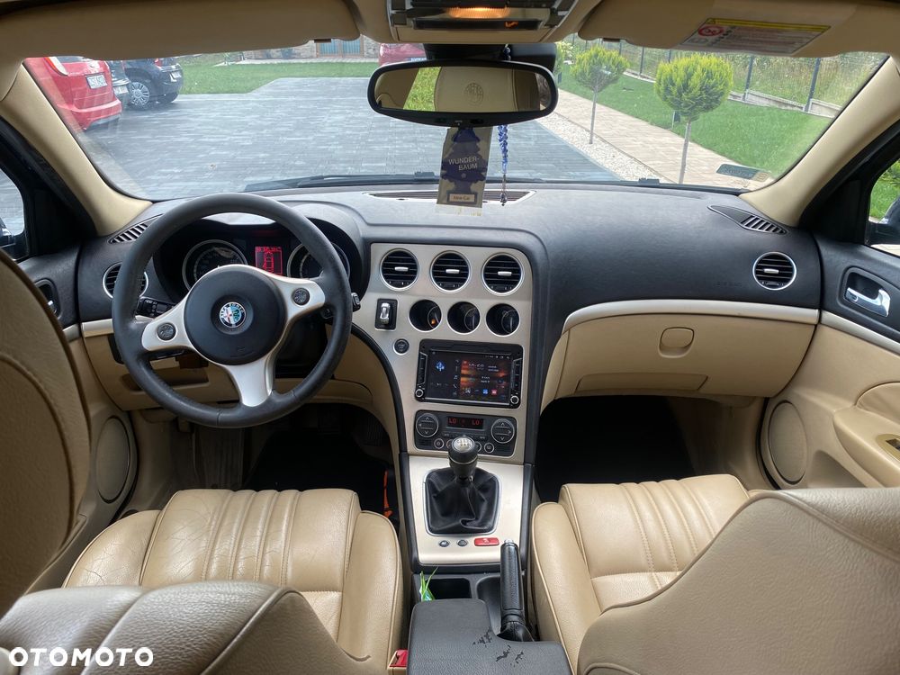 Alfa Romeo 159 2.4JTDM Distinctive - 9