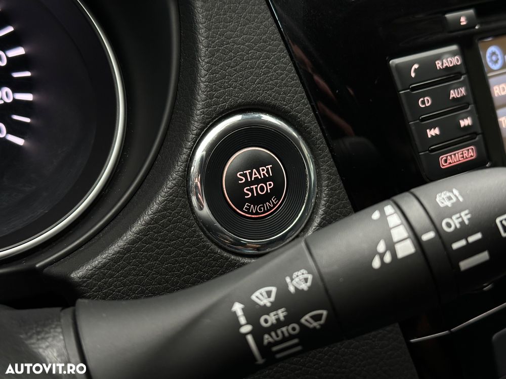 Nissan Qashqai 1.3 DIG-T N-CONNECTA - 32