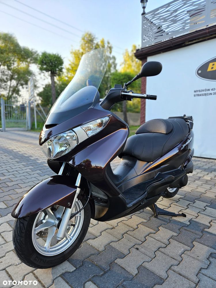 Suzuki Burgman - 13