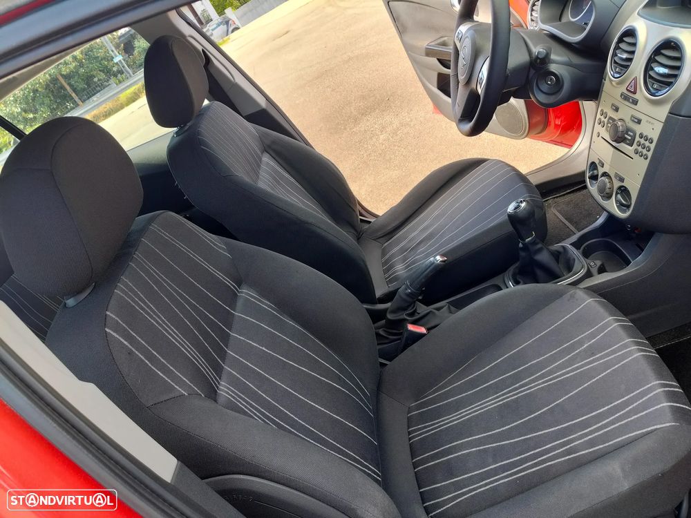Opel Corsa 1.3 CDTi Enjoy EcoFLEX - 21