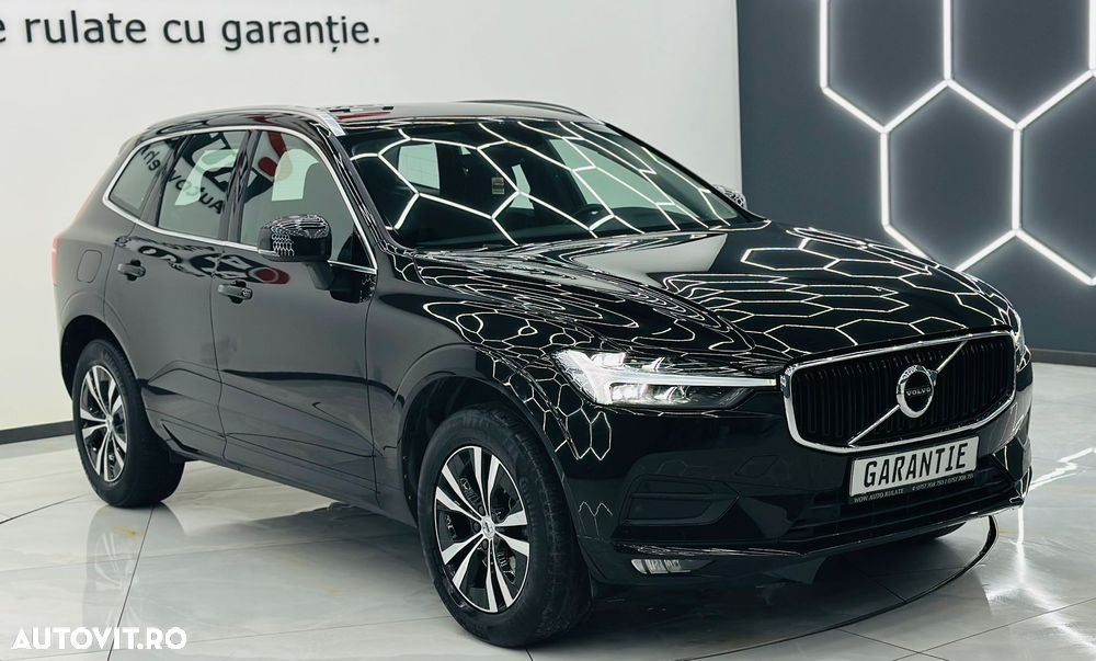Volvo XC 60 B4 MHEV AT8 FWD Momentum Pro - 2
