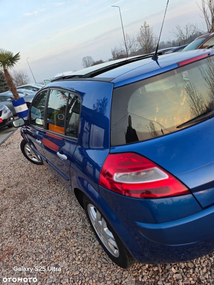 Renault Megane 2.0 Luxe Dynamique - 9