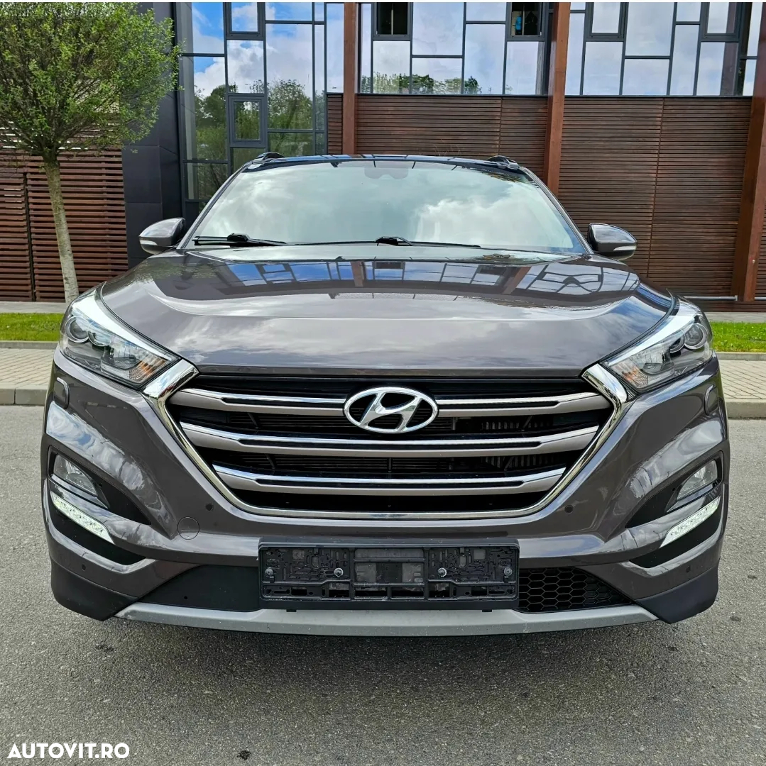 Hyundai Tucson 2.0 CRDI 4WD Automatik Premium - 2