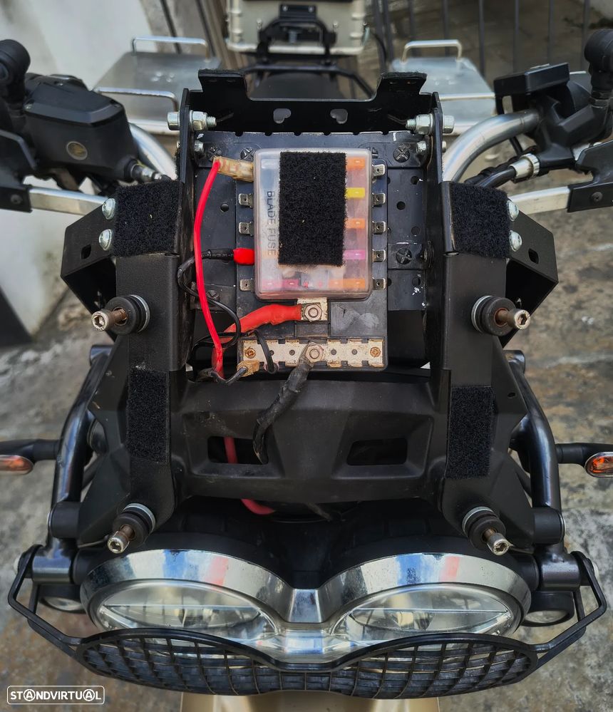 Moto Guzzi V85 V85TT Travel E4 + 5000€ acessórios - 22