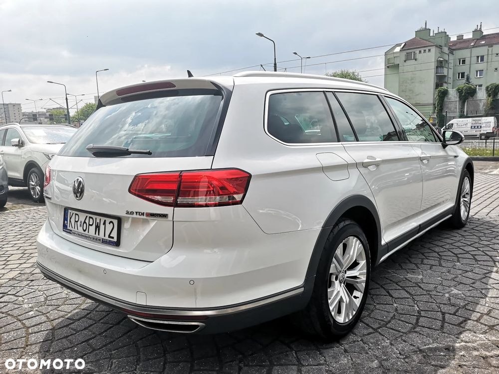 Volkswagen Passat Alltrack 2.0 TDI SCR 4Motion DSG - 3