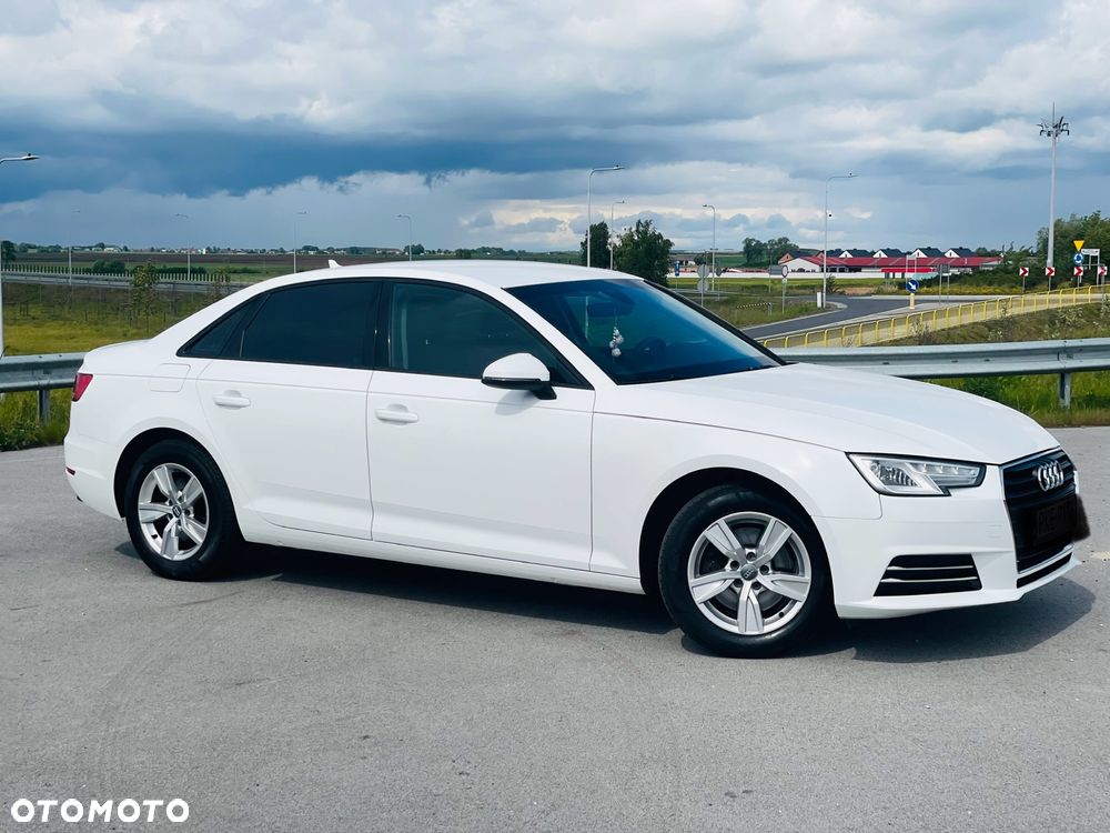 Audi A4 Limousine 2.0 TDI - 1