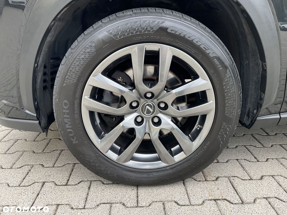 Lexus NX 300h Comfort AWD - 31