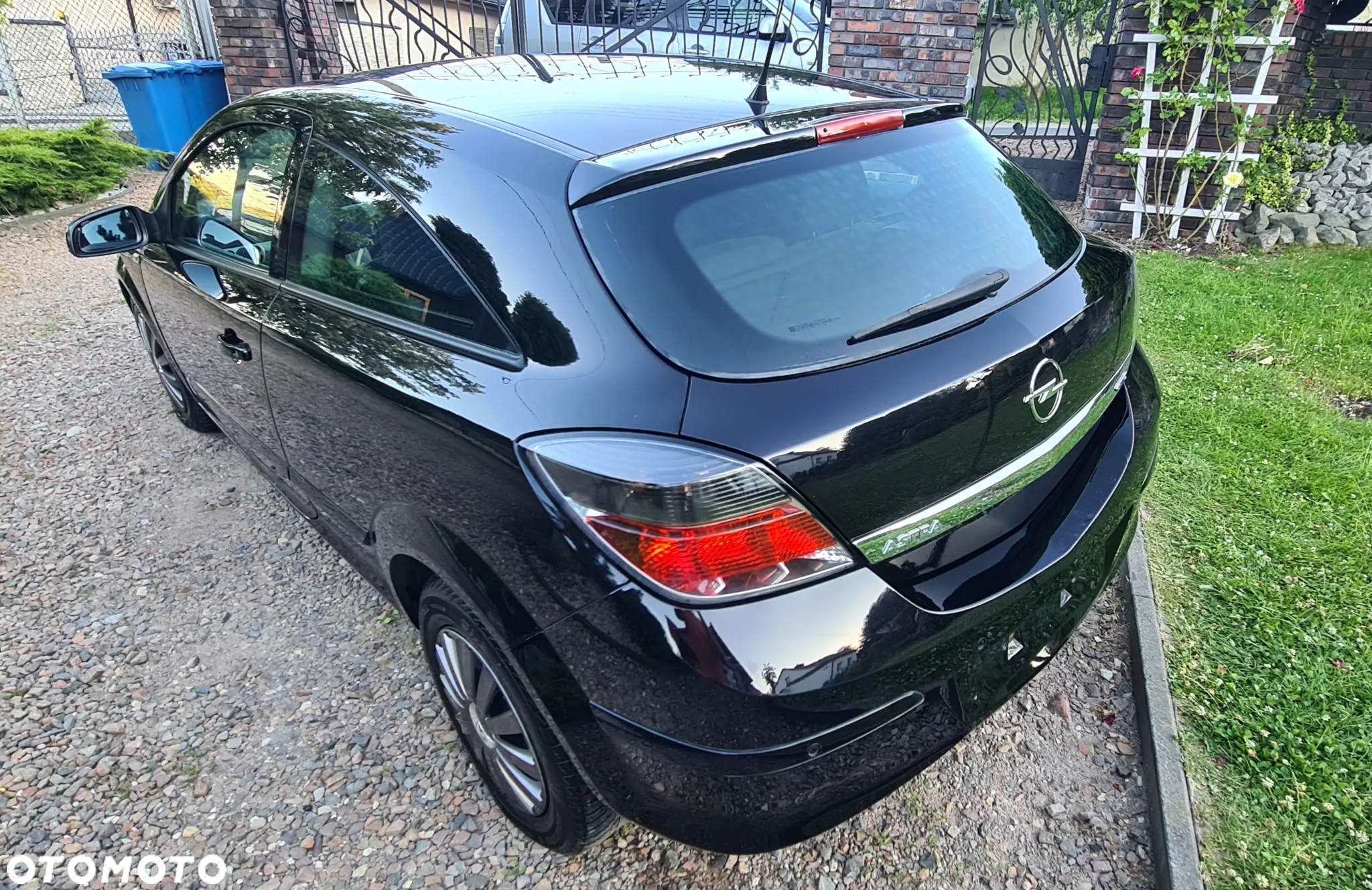 Opel Astra GTC 1.4 - 6
