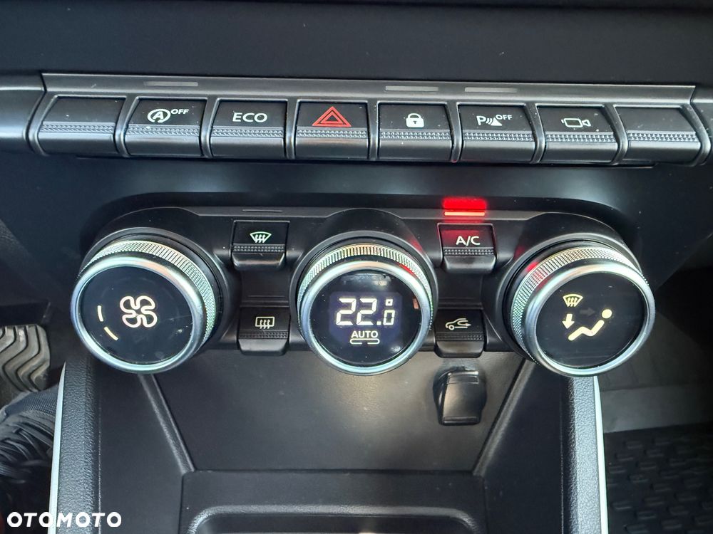 Dacia Duster 1.0 TCe SL Celebration - 10