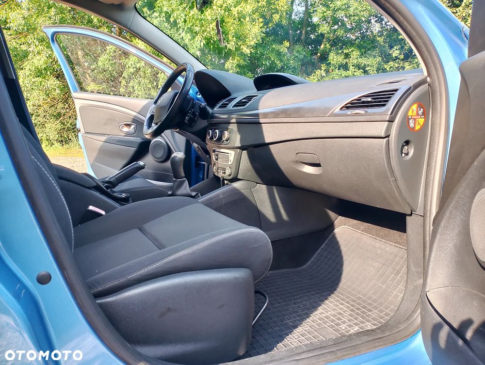 Renault Megane - 30