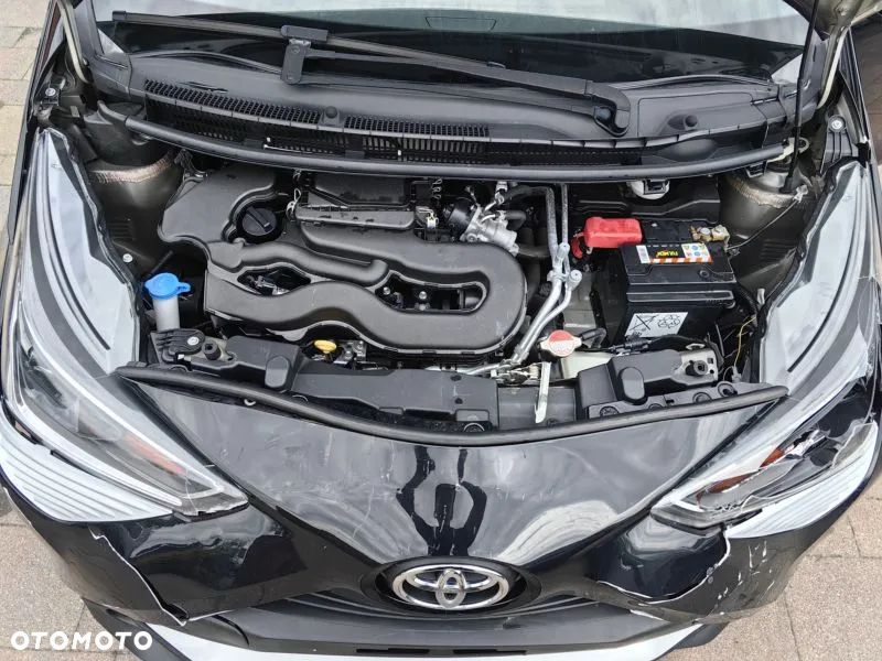 Toyota Aygo x.shift x-play connect - 6