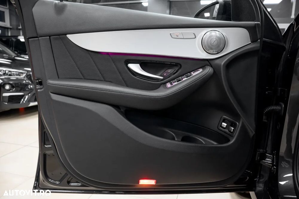 Mercedes-Benz GLC 220 d 4MATIC 9G-TRONIC AMG Line - 23