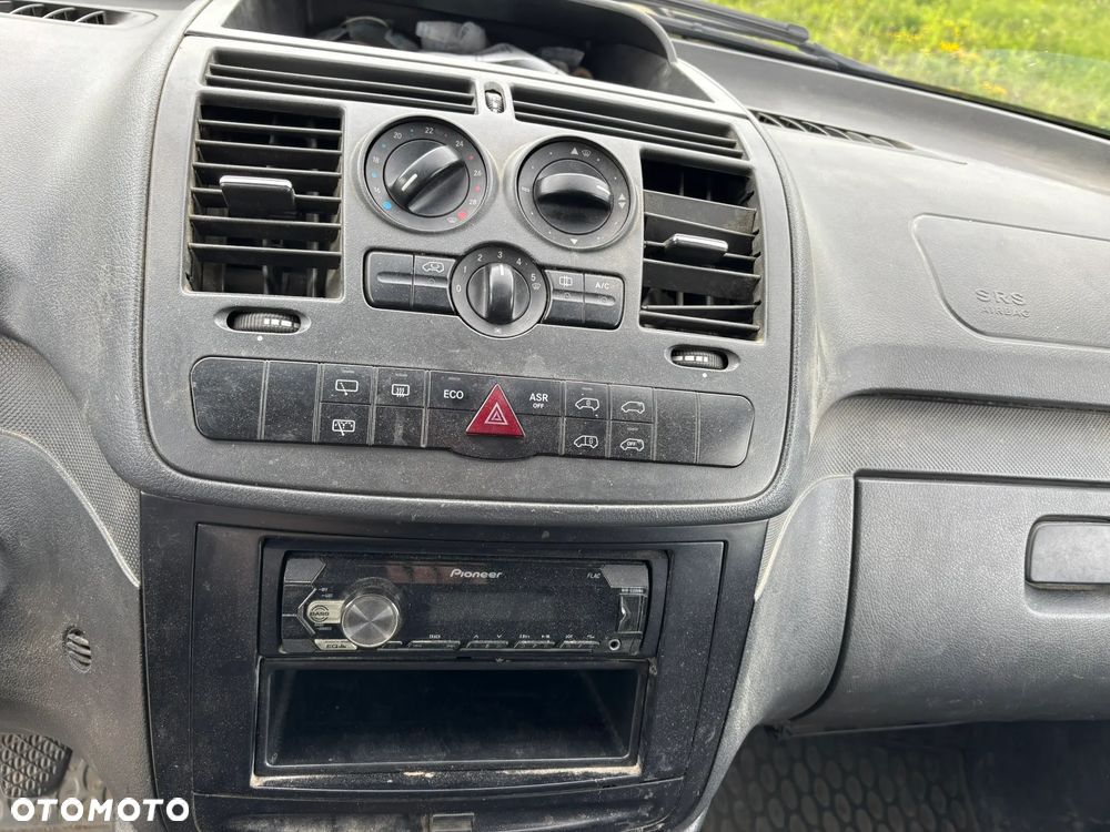 Mercedes-Benz Vito Crew 639.701 - 17
