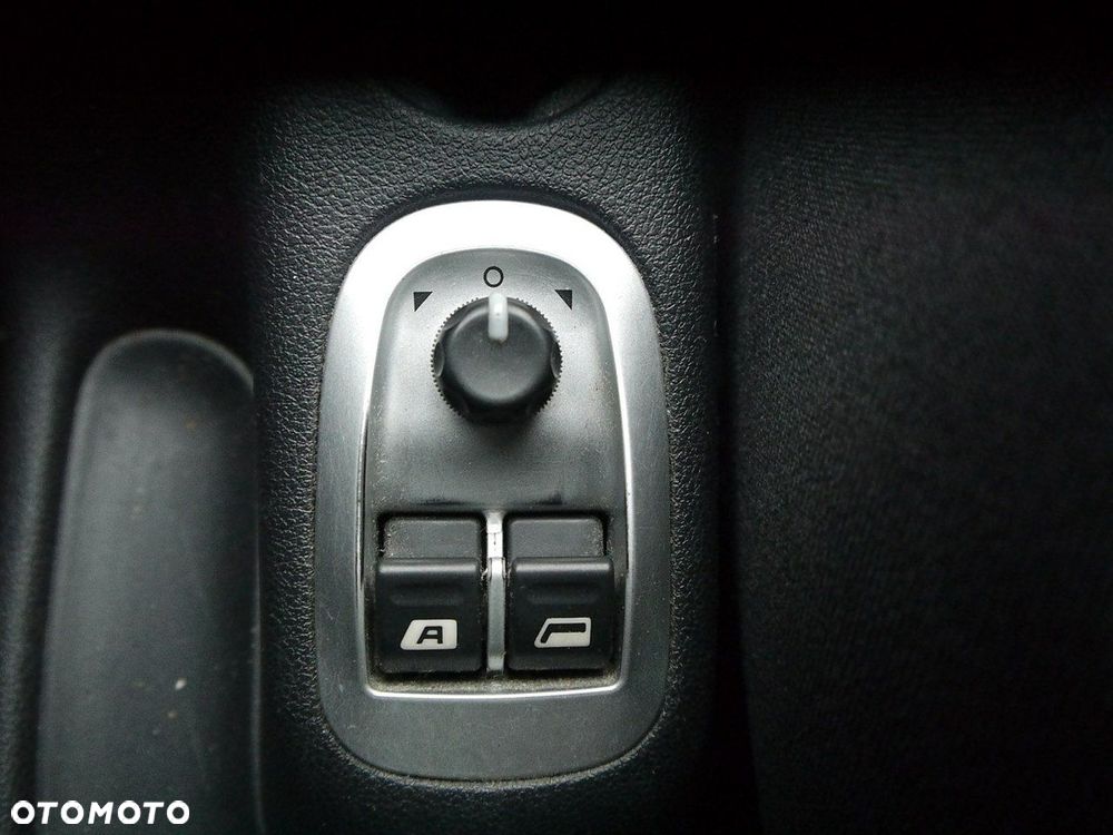 Peugeot 206 plus 1.1 Presence Euro5 - 25