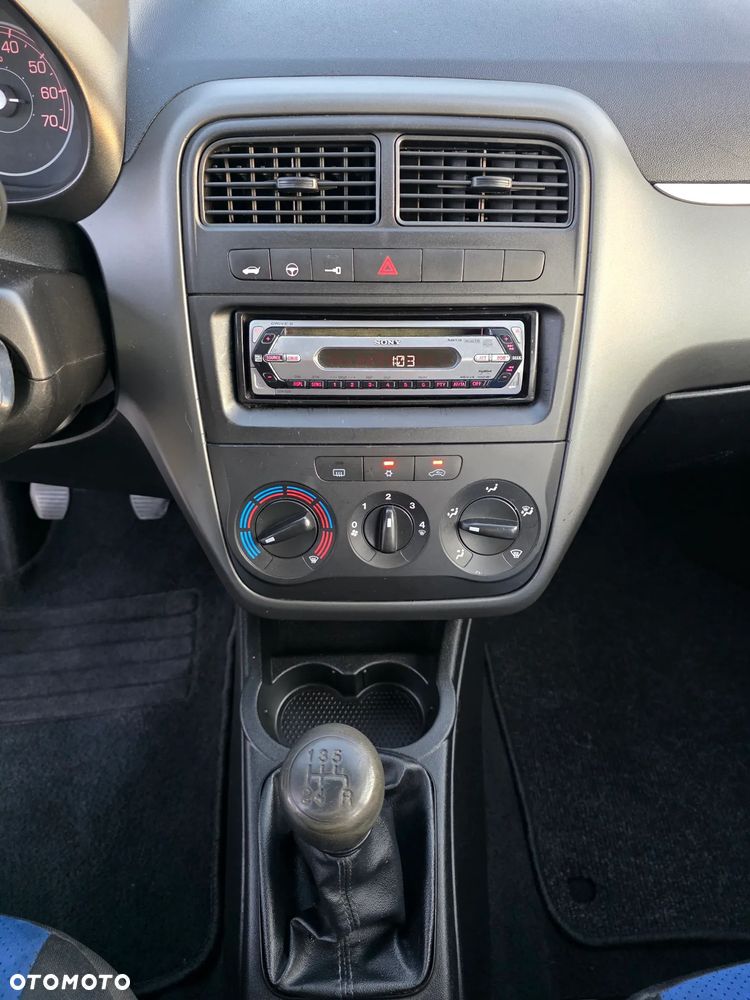 Fiat Grande Punto - 16