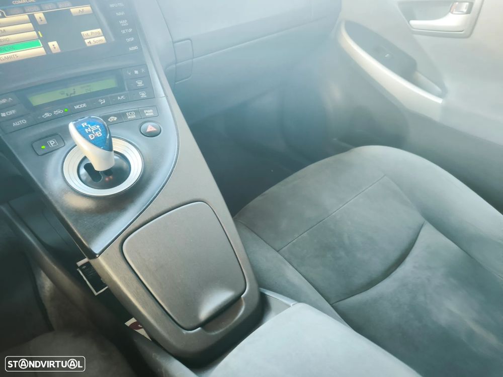 Toyota Prius 1.8 Premium+GPS - 6