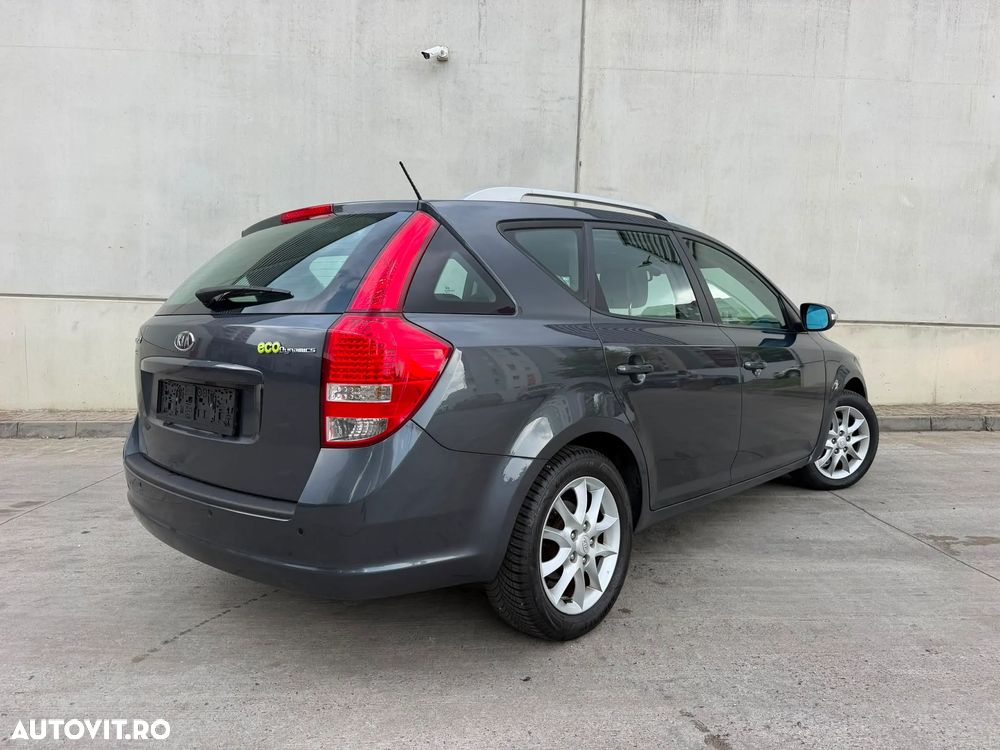 Kia Ceed 1.6 DSL HP STYLE - 6