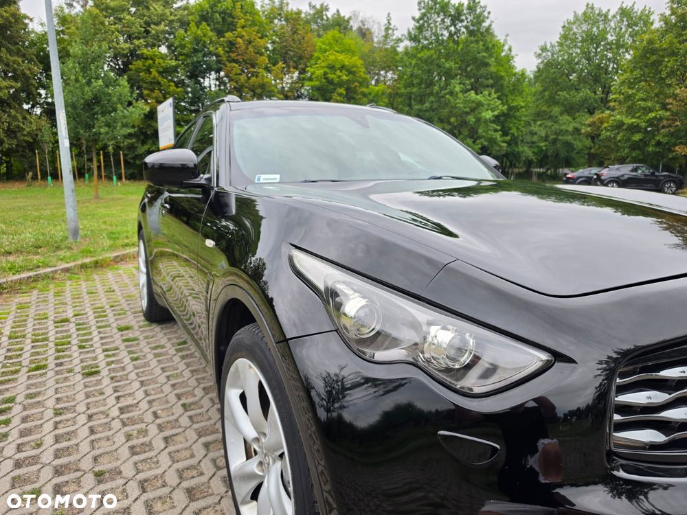 Infiniti FX FX30d S Premium - 4