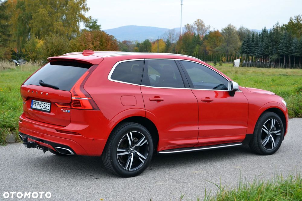 Volvo XC 60 T5 AWD R-Design - 4