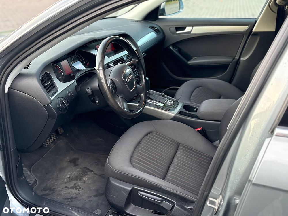 Audi A4 Limousine 2.0 TDI Limited Edition Multitr - 10