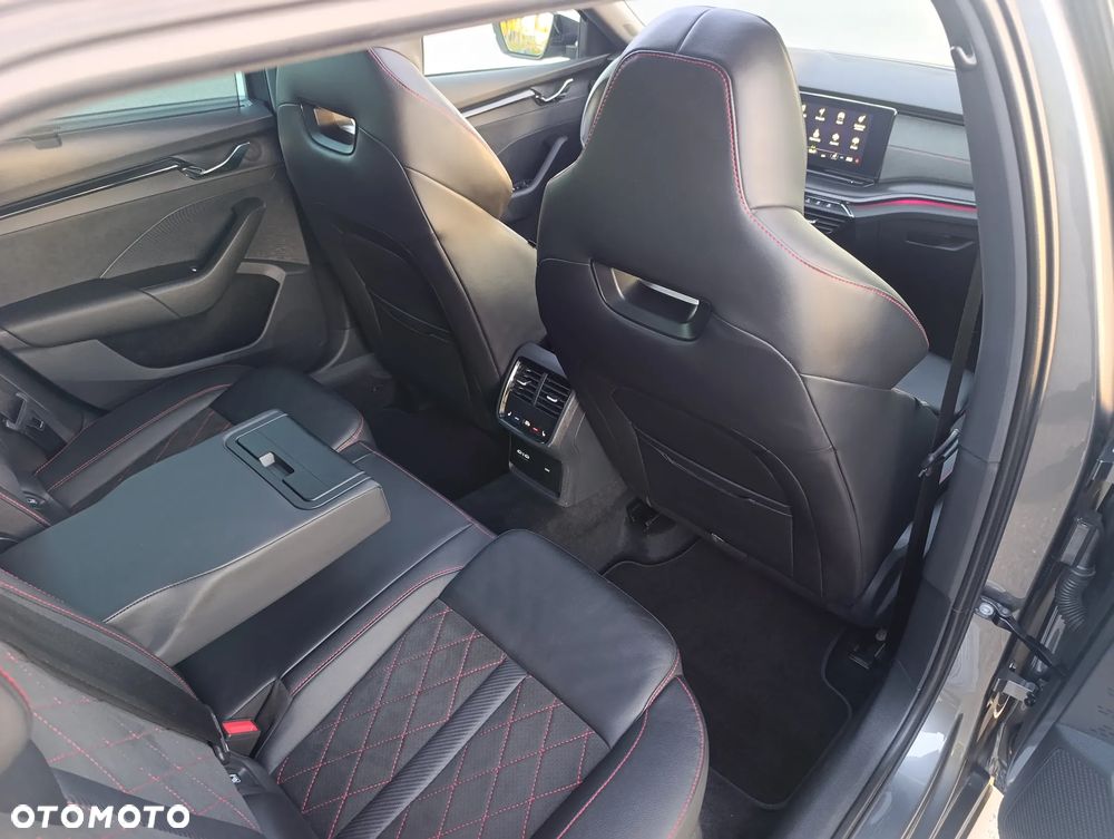 Skoda Octavia 2.0 TDI DSG 4x4 RS - 28