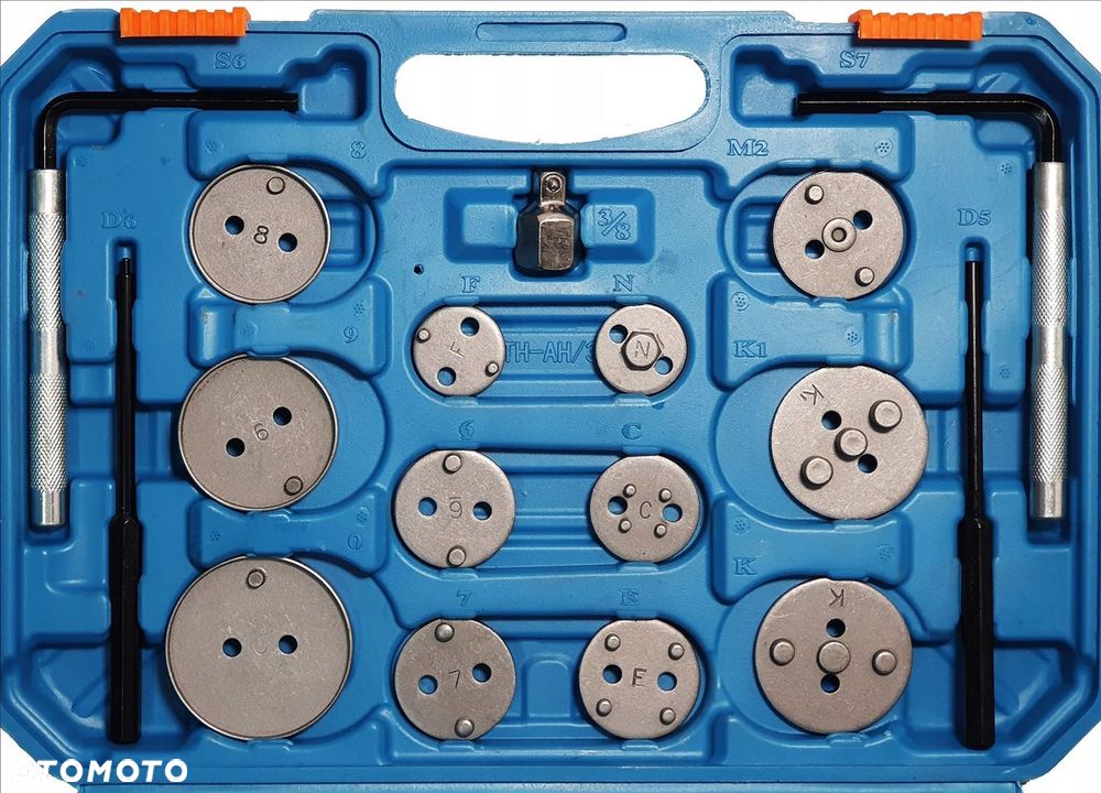 ZESTAW DO WYCISKANIA WCISKANIA COFANIA NAPRAWY PRASKA TŁOCZKÓW HAMULCOWYCH - 2