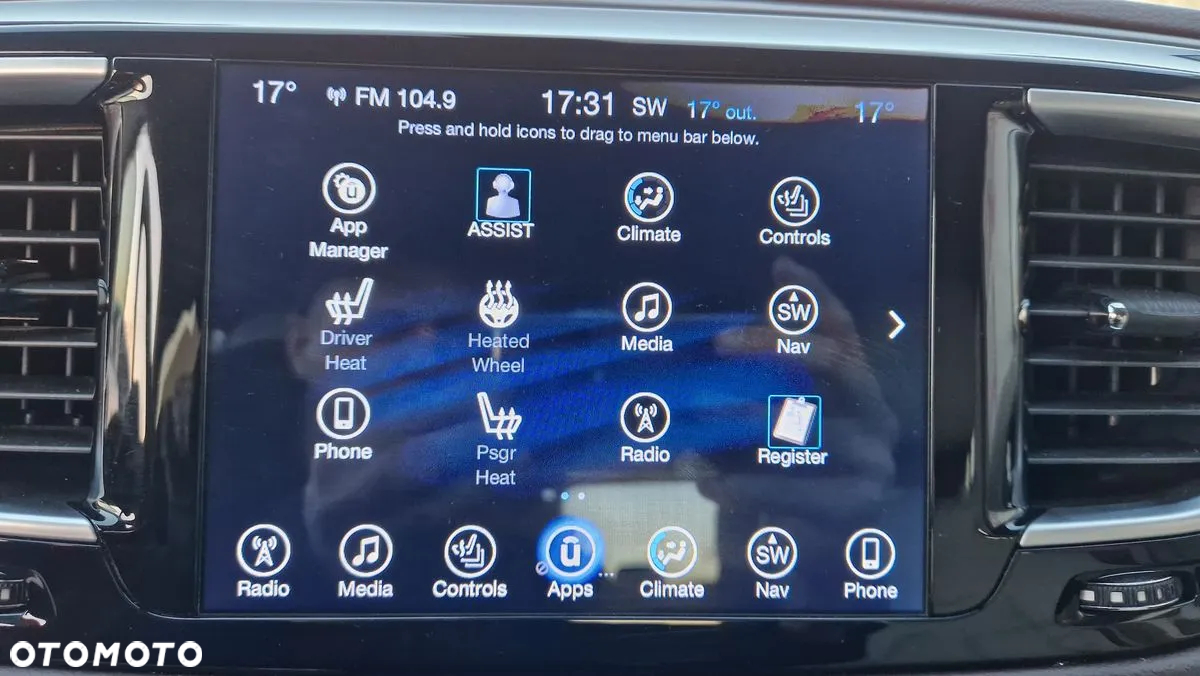 Chrysler Pacifica - 29